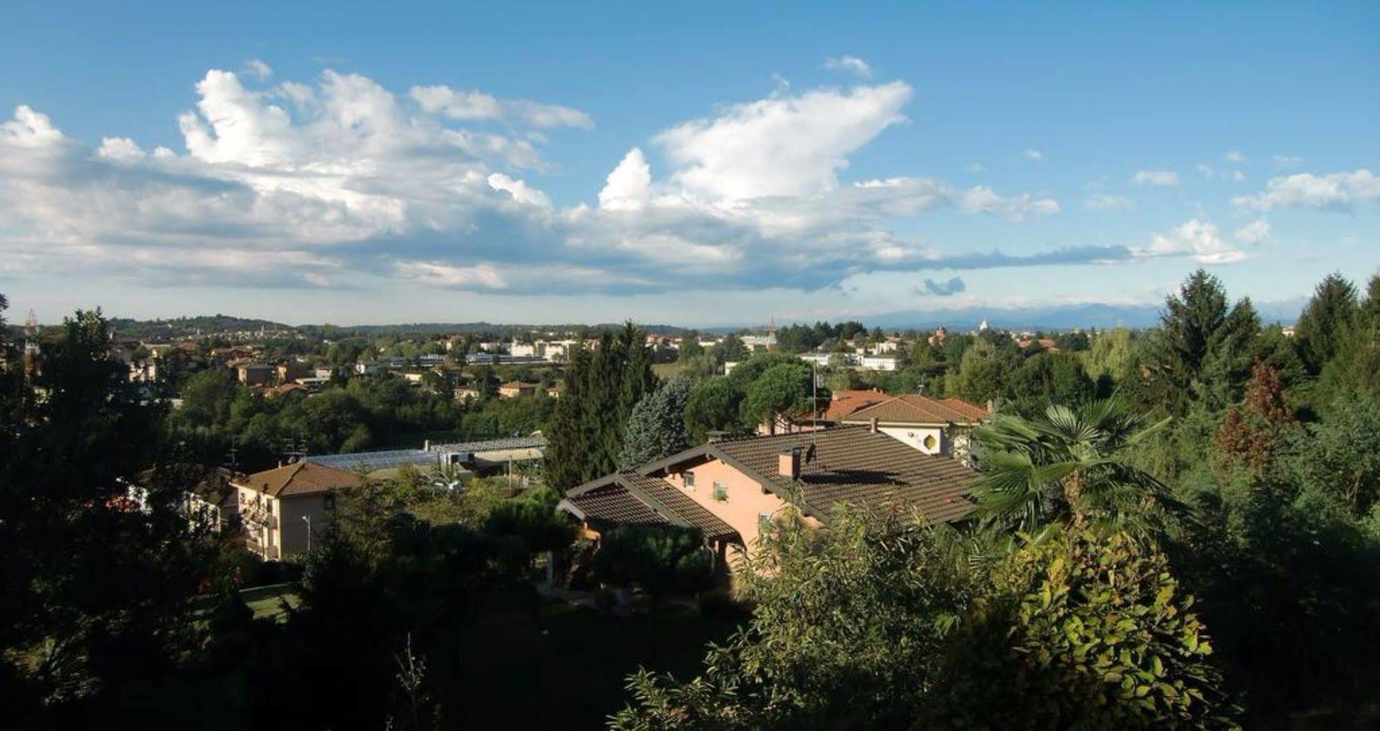 La Collina Since 2008 No Smoking B&B Varese Zewnętrze zdjęcie